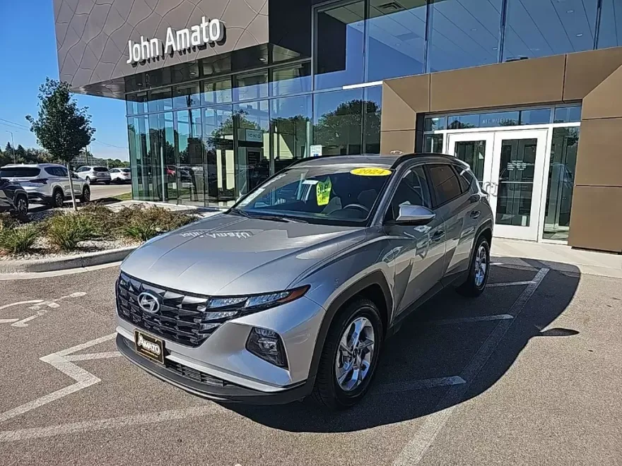 2024 Hyundai Tucson SEL photo 1