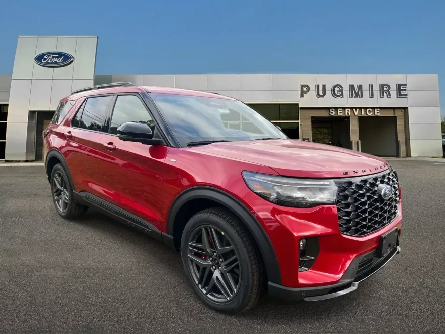 2025 Ford Explorer ST-Line photo 1