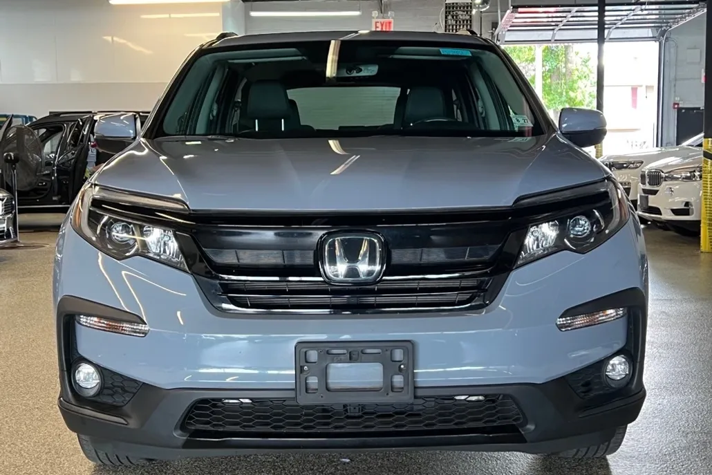 2022 Honda Pilot Black Edition photo 1