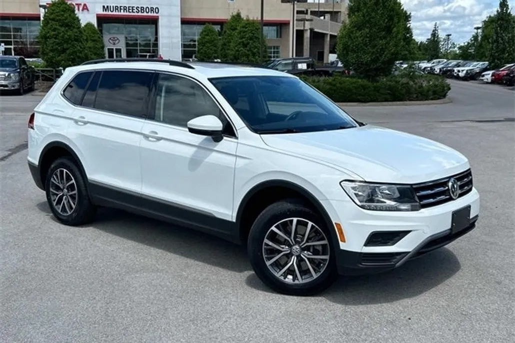 2020 Volkswagen Tiguan SE photo 1