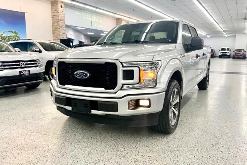 2019 Ford F-150 XLT photo 1