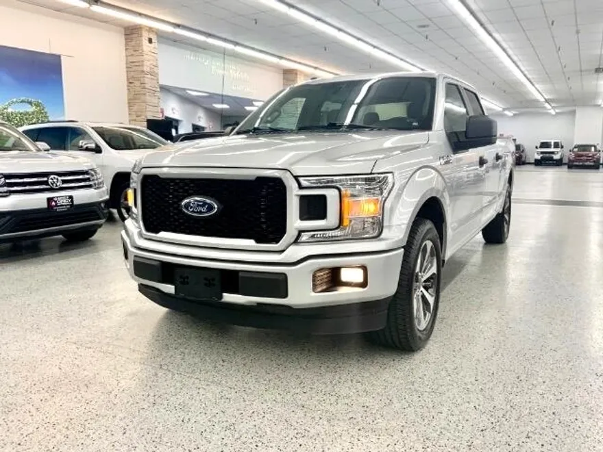 2019 Ford F-150 XLT photo 1