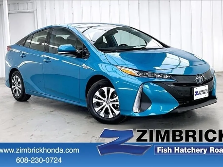 2020 Toyota Prius Prime XLE photo 1