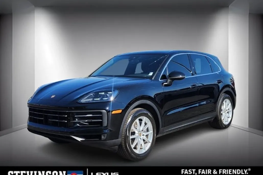 2024 Porsche Cayenne photo 1