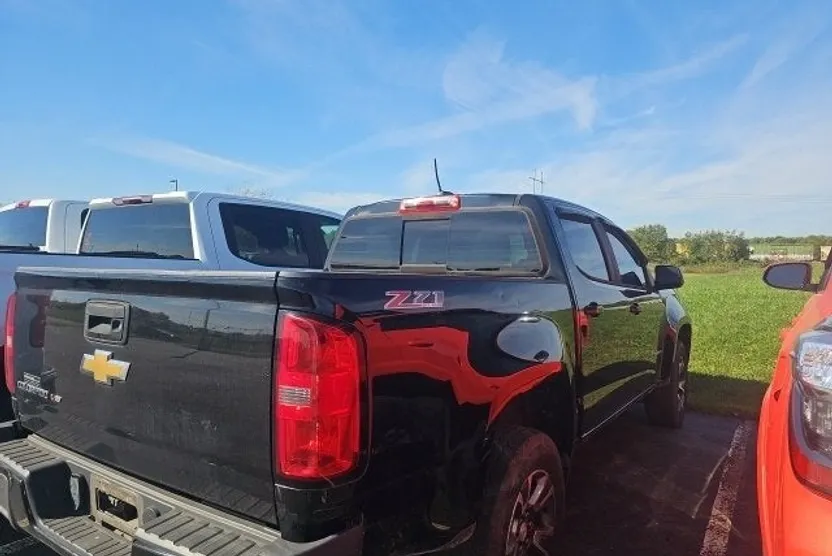 2017 Chevrolet Colorado Z71 photo 1