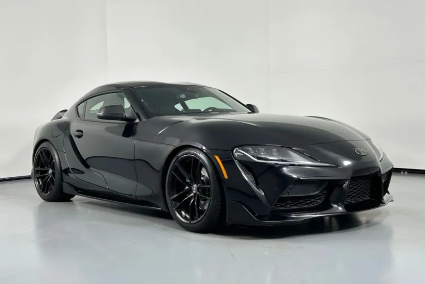 2023 Toyota Supra 2.0 photo 1