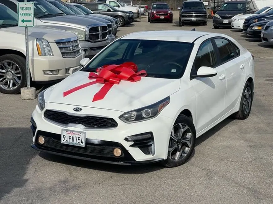 2019 Kia Forte LXS photo 1