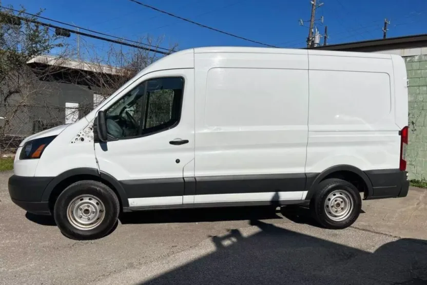 2017 Ford Transit Van photo 1