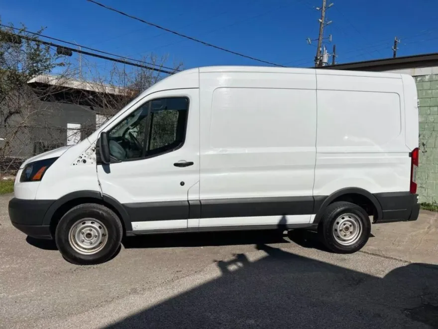 2017 Ford Transit Van photo 1