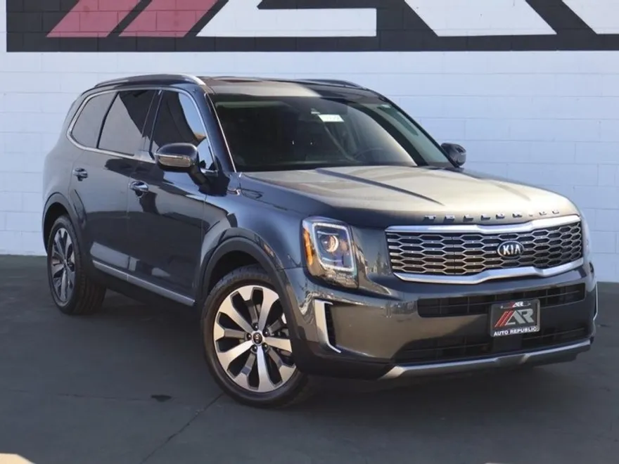 2020 Kia Telluride S photo 1