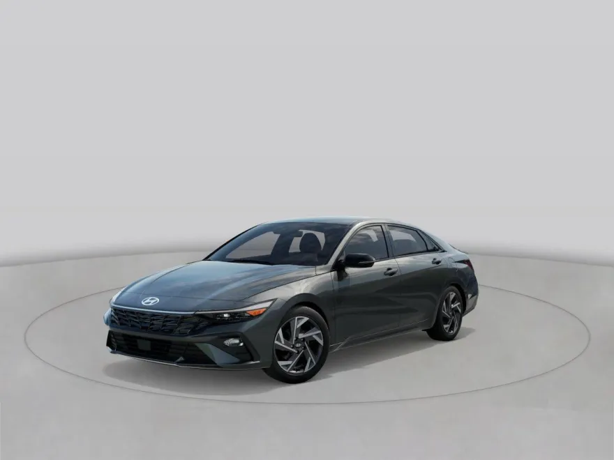 2025 Hyundai Elantra SEL Sport photo 1