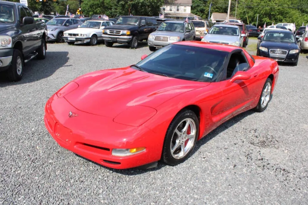 2004 Chevrolet Corvette photo 1