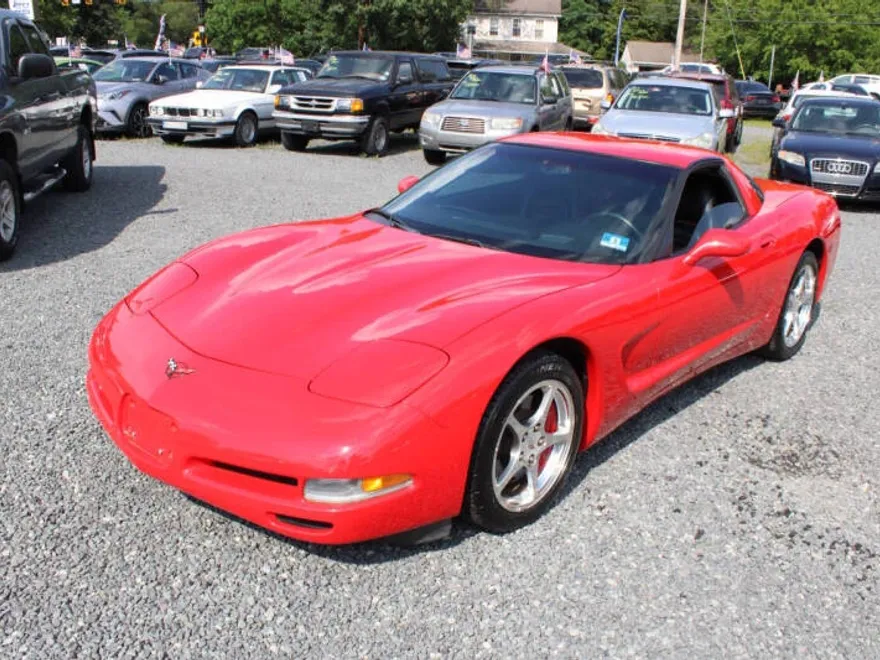 2004 Chevrolet Corvette photo 1
