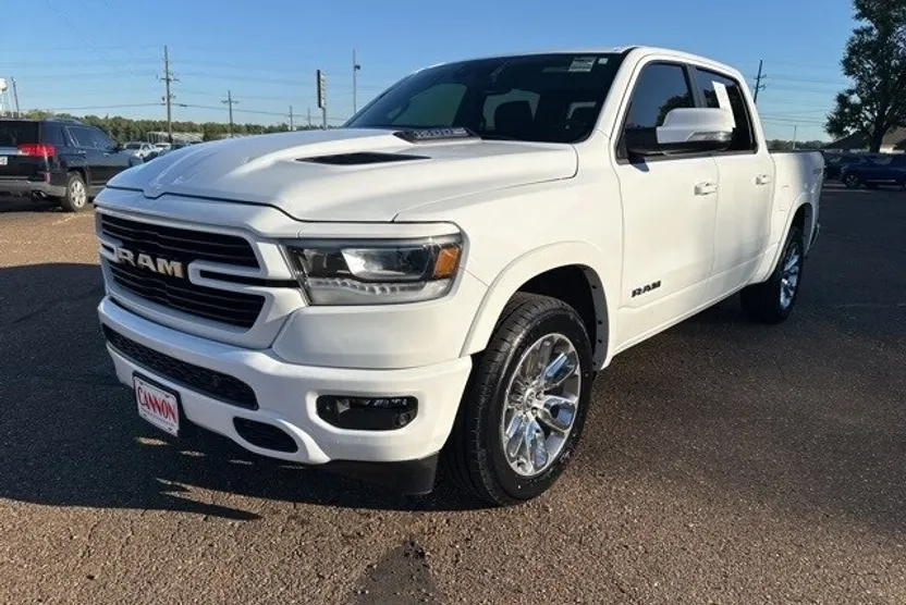 2022 Ram 1500 Laramie photo 1
