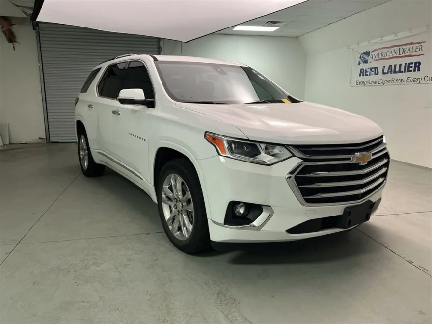 2020 Chevrolet Traverse High Country photo 1