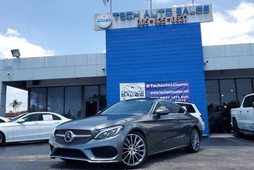 2017 Mercedes Benz C 300 photo 1