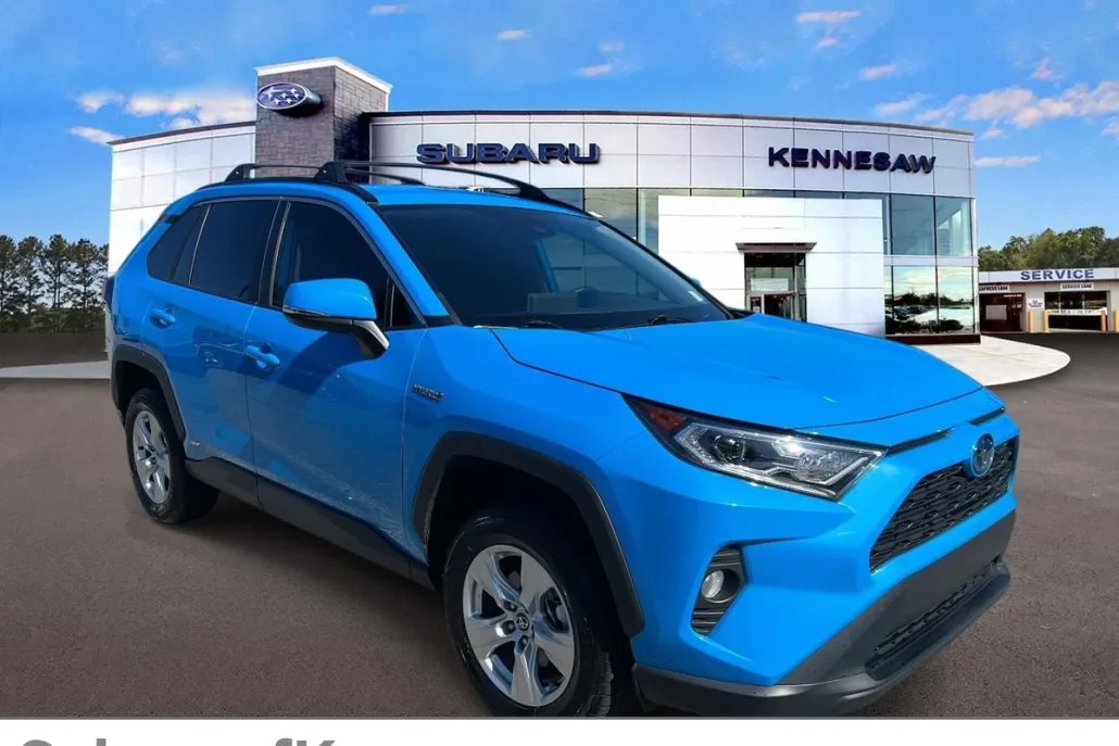 2020 Toyota RAV4 Hybrid XLE photo 1