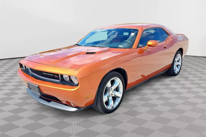 2011 Dodge Challenger R/T photo 1