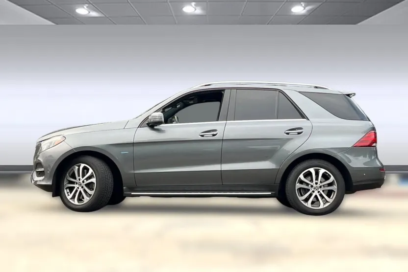 2018 Mercedes Benz GLE 550e 4MATIC photo 1