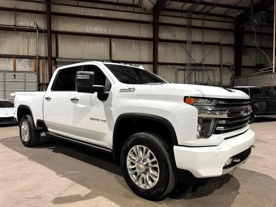 2022 Chevrolet Silverado 2500HD High Country photo 1