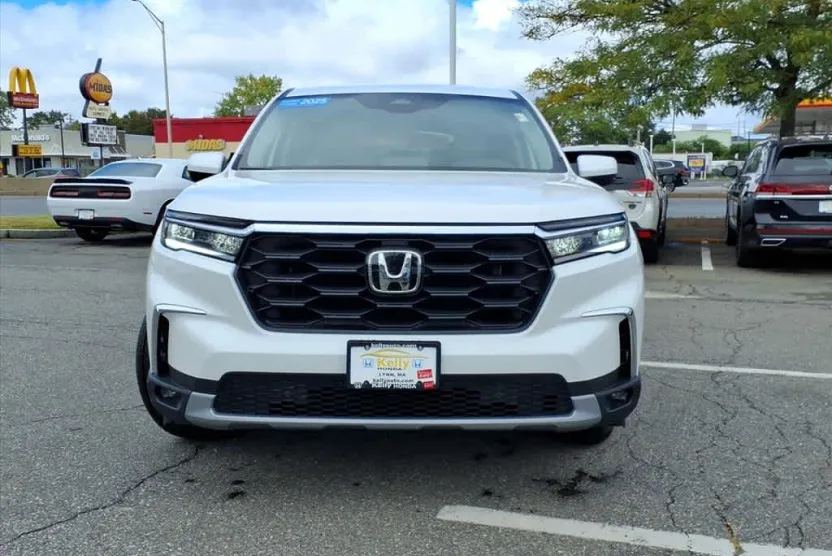 2025 Honda Pilot EX-L photo 1