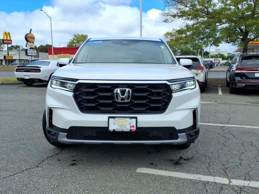 2025 Honda Pilot EX-L photo 1
