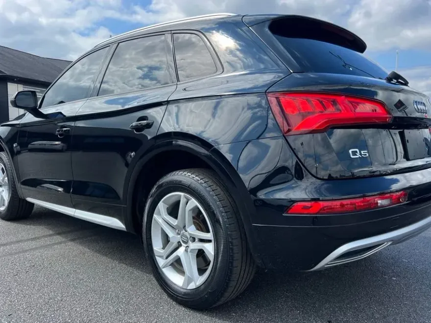 2018 Audi Q5 2.0T Premium photo 1