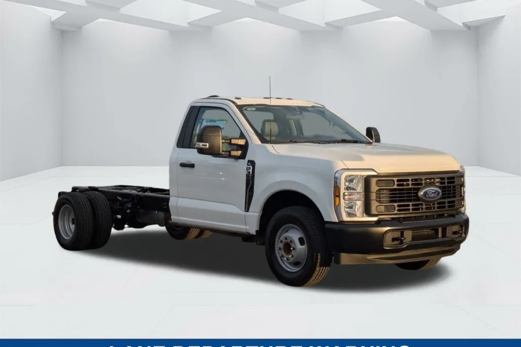 2025 Ford F-350 photo 1