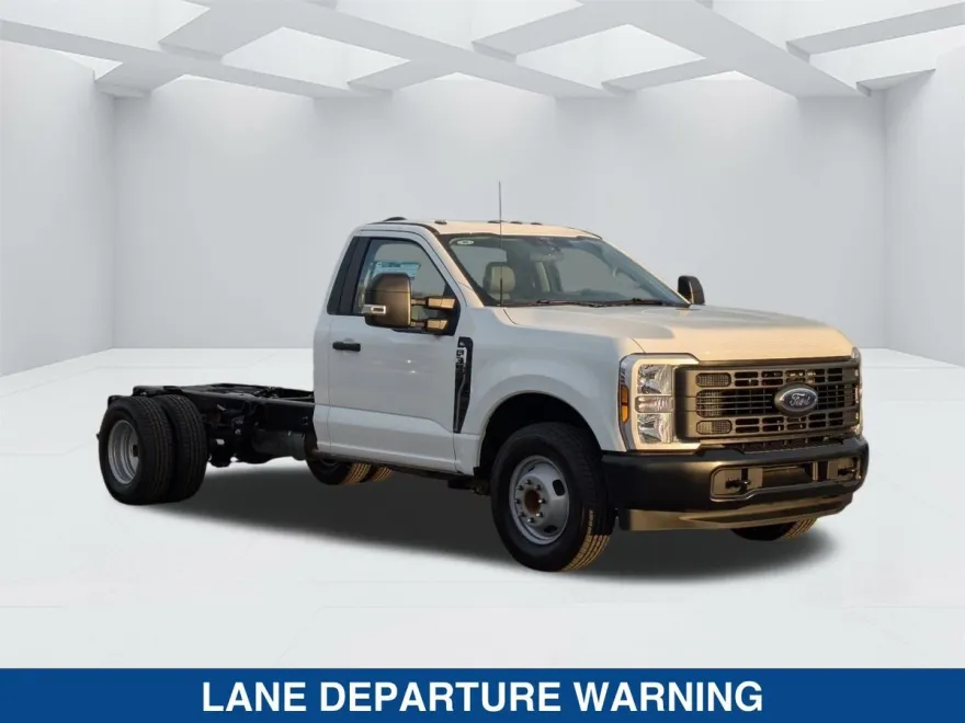 2025 Ford F-350 photo 1