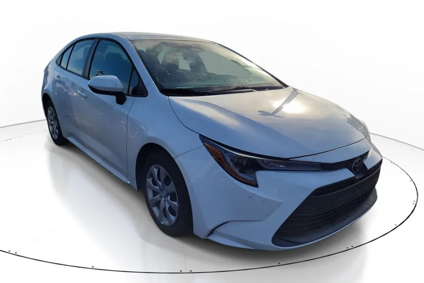 2023 Toyota Corolla LE photo 1