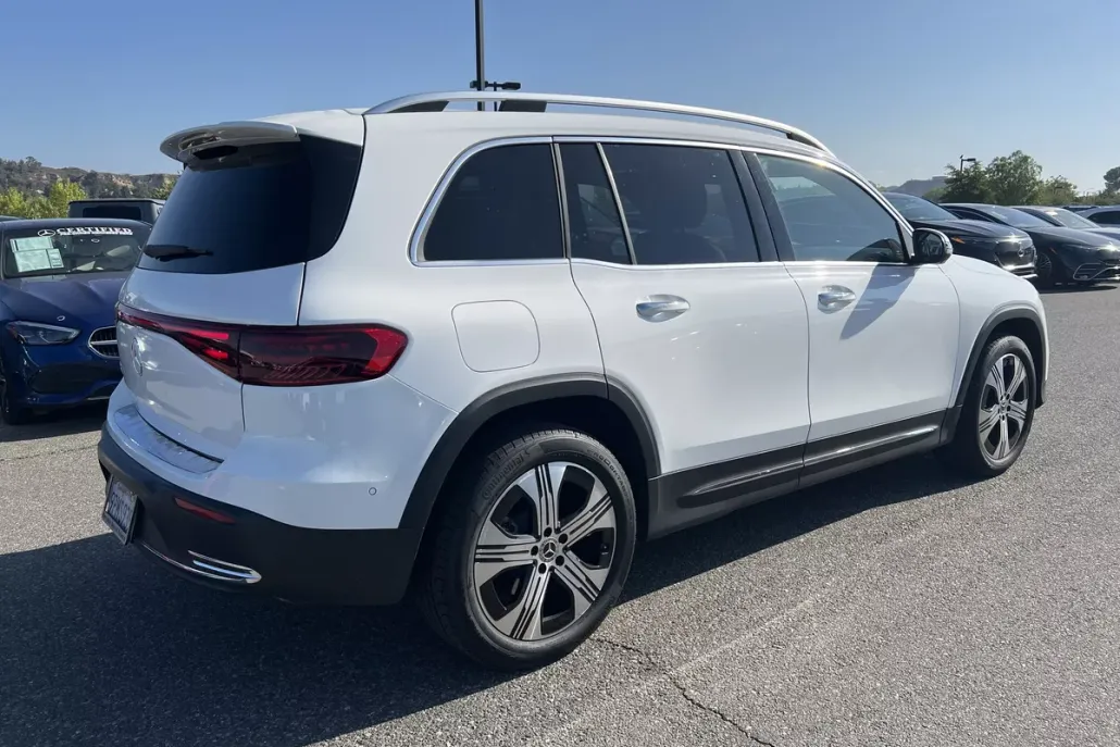 2024 Mercedes Benz EQB photo 1