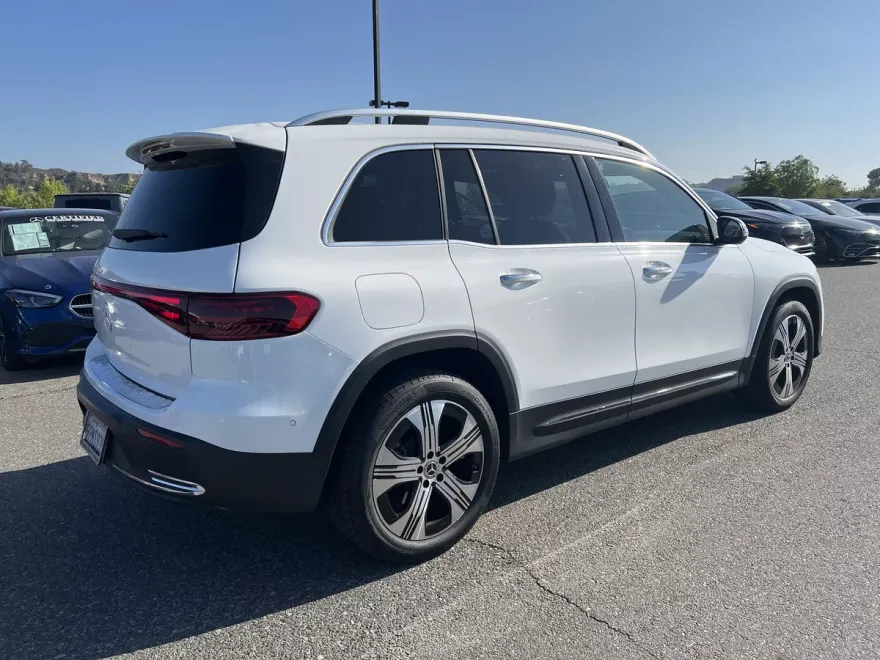 2024 Mercedes Benz EQB photo 1