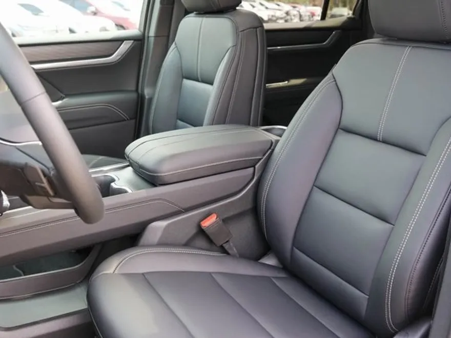 2026 Gmc Acadia Elevation photo 1