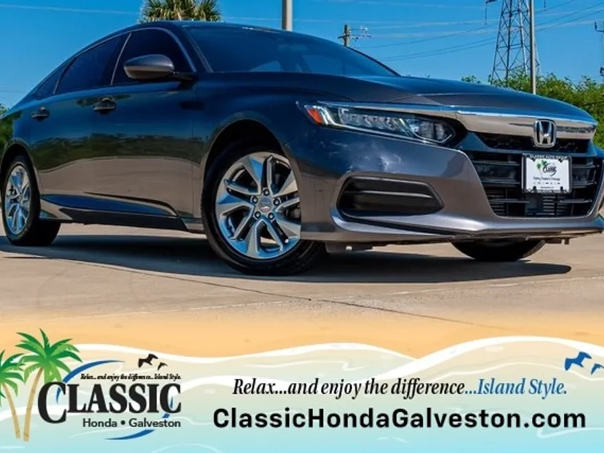 2019 Honda Accord LX 1.5T photo 1