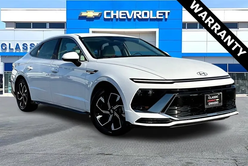 2024 Hyundai Sonata SEL photo 1