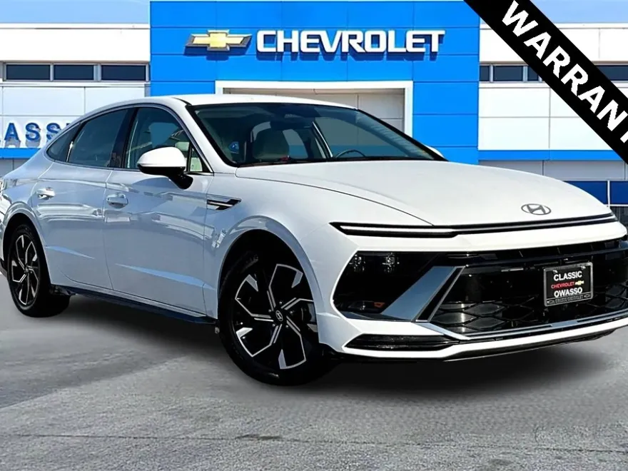 2024 Hyundai Sonata SEL photo 1