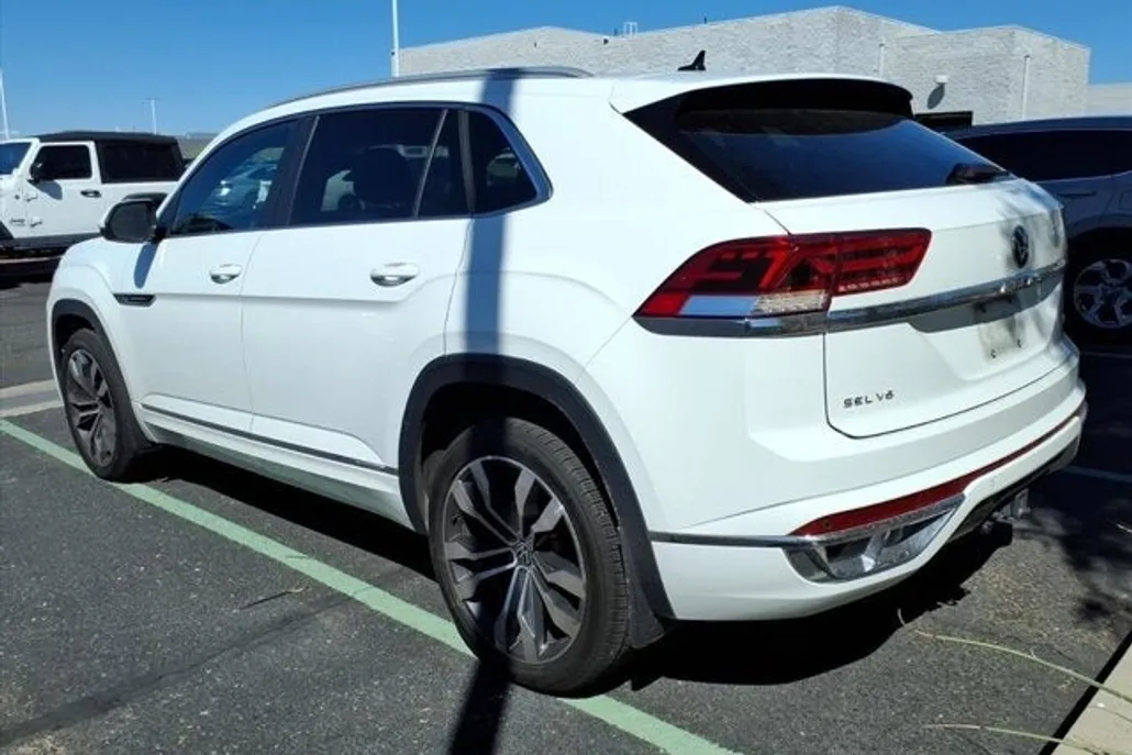 2020 Volkswagen Atlas Cross Sport V6 SEL R-Line photo 1