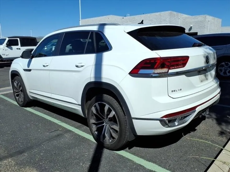 2020 Volkswagen Atlas Cross Sport V6 SEL R-Line photo 1