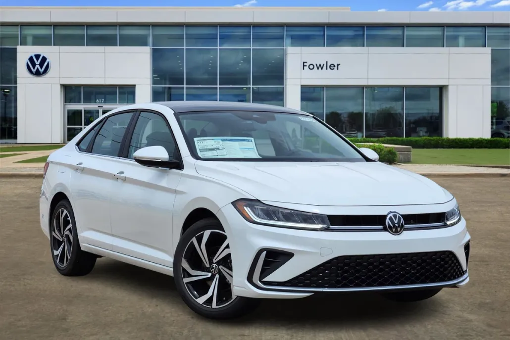 2025 Volkswagen Jetta SEL photo 1