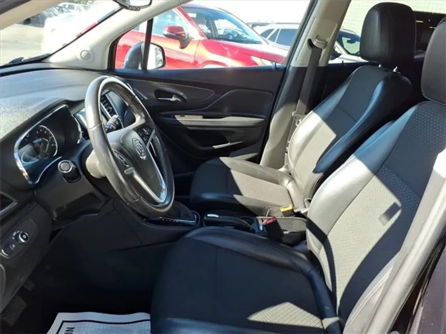2022 Buick Encore Preferred photo 1