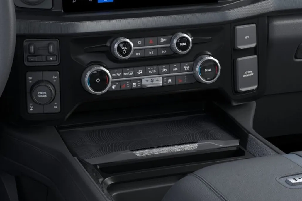2026 Ford F-250 Platinum photo 11