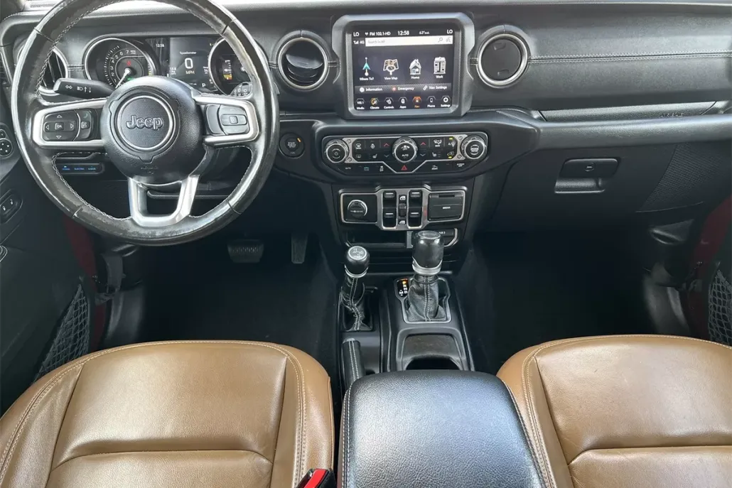 2021 Jeep Wrangler Unlimited Sahara 4xe photo 1