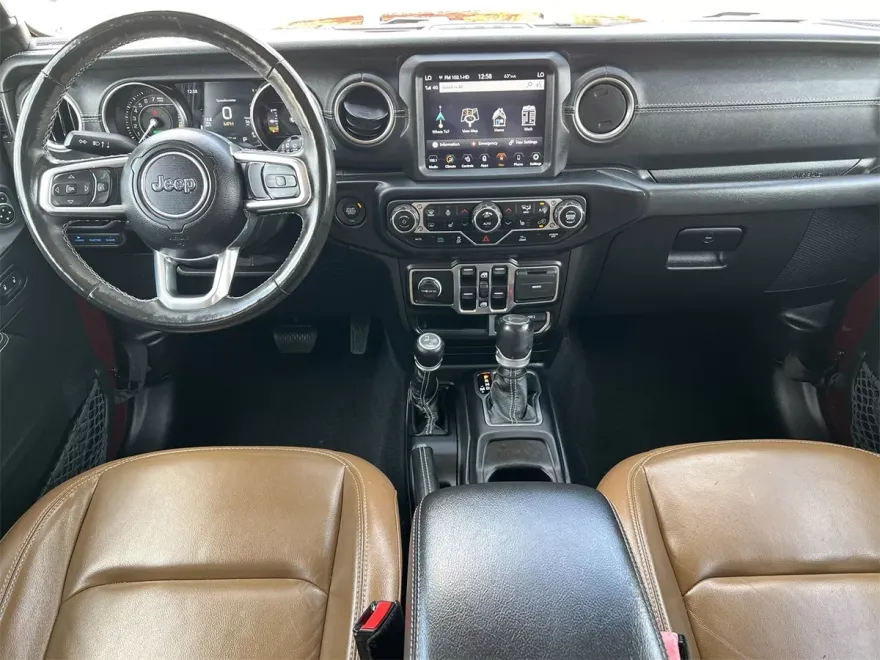 2021 Jeep Wrangler Unlimited Sahara 4xe photo 1