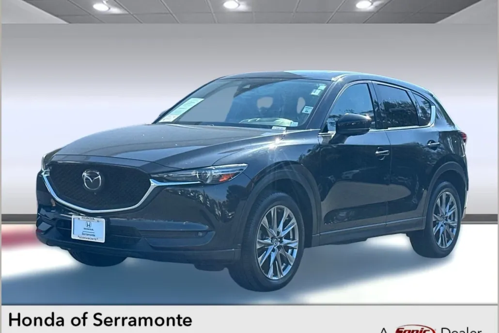 2019 Mazda CX-5 Signature photo 1