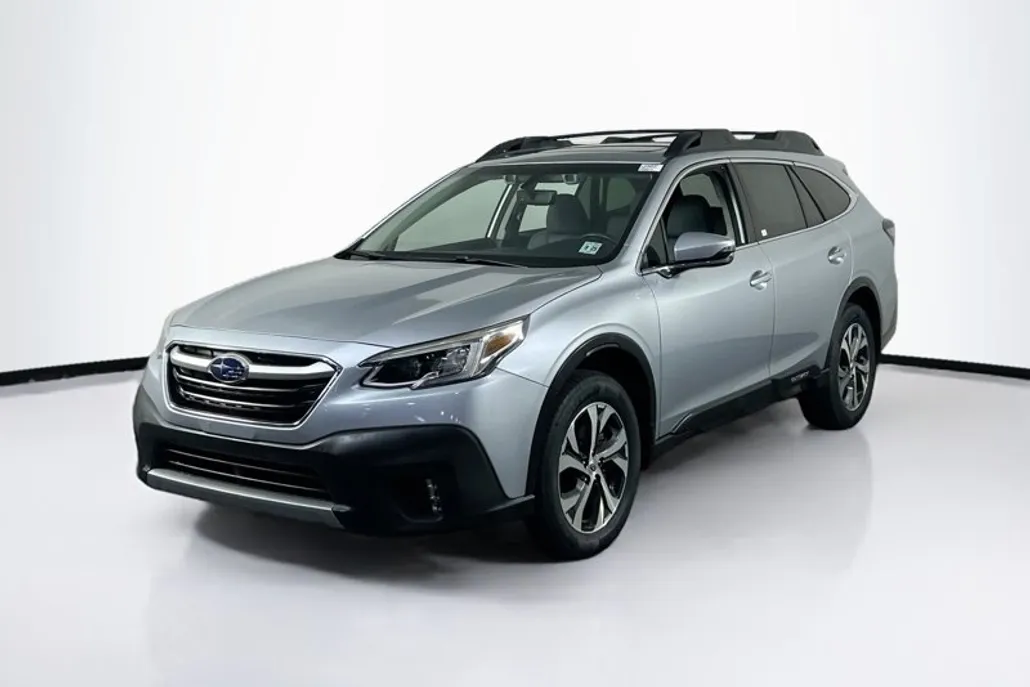 2020 Subaru Outback Limited photo 1