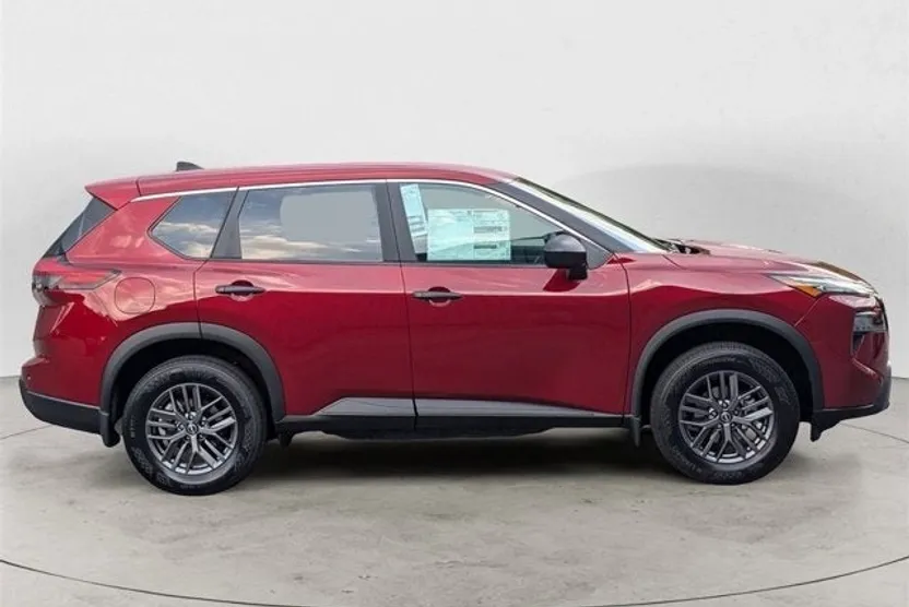 2026 Nissan Rogue S photo 1