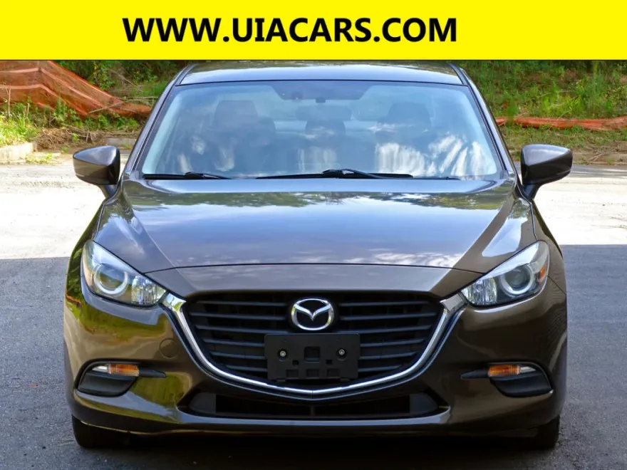 2017 Mazda Mazda3 Sport photo 1