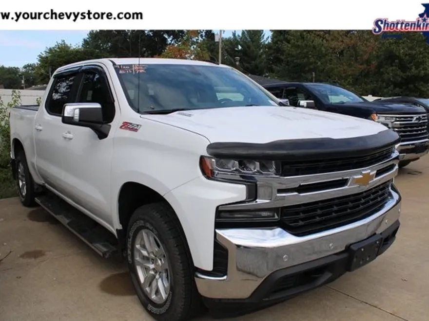 2020 Chevrolet Silverado 1500 LT photo 1