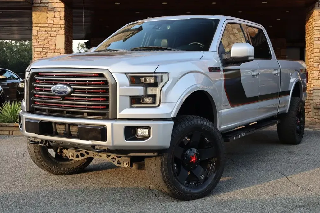 2017 Ford F-150 Lariat photo 1