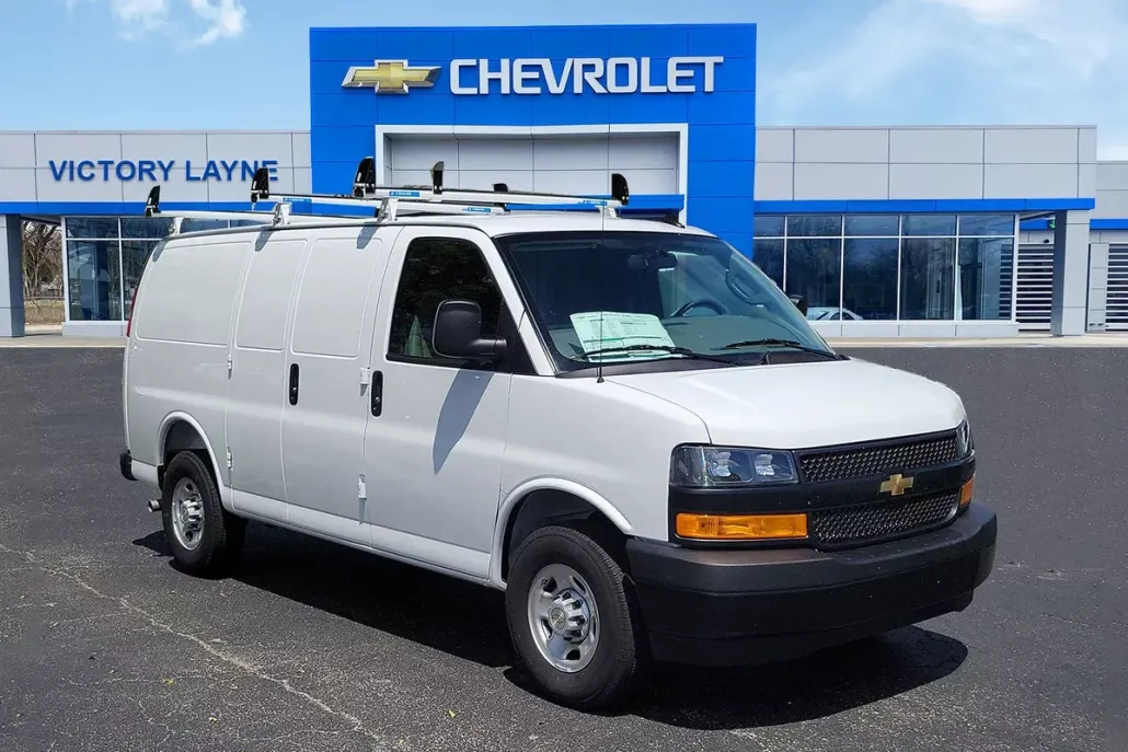 2025 Chevrolet Express Cargo 2500 photo 1